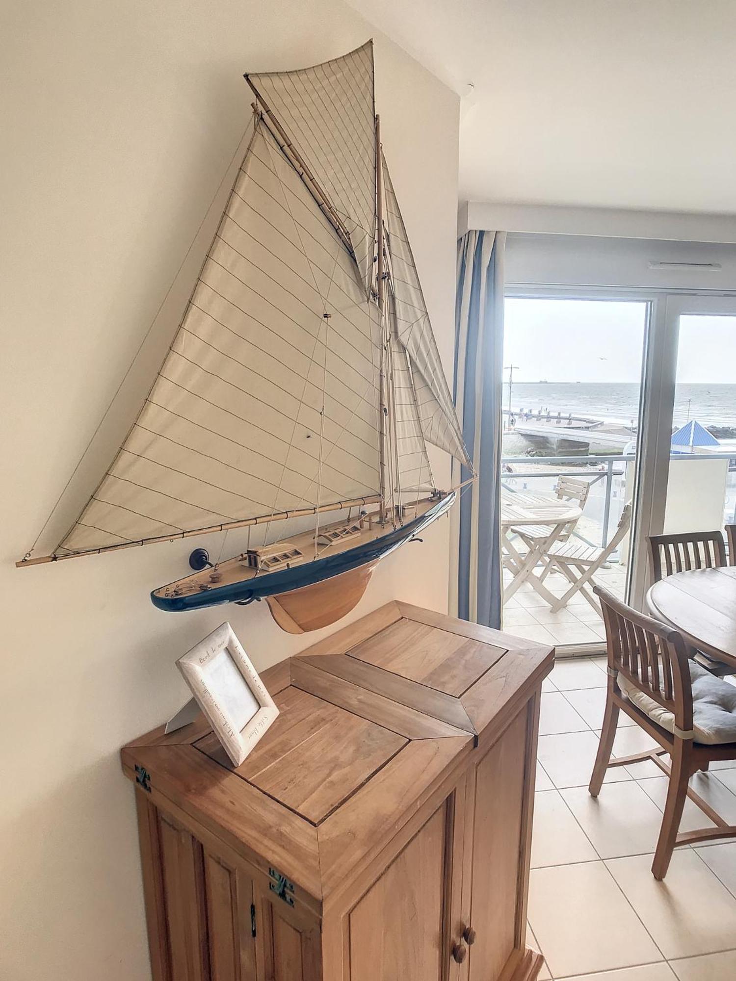 Fleur De Sel Appartement Face A La Mer Wimereux Exterior photo